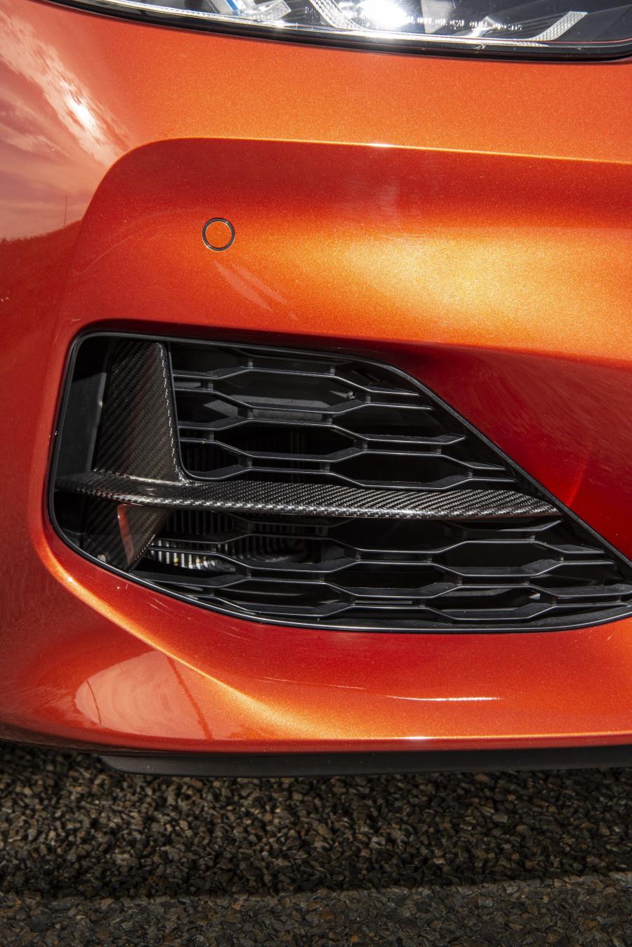 Детали экстерьера BMW M850i xDrive Carbon Package (G15) 2019 года  (AU) (фото 6 из 38)